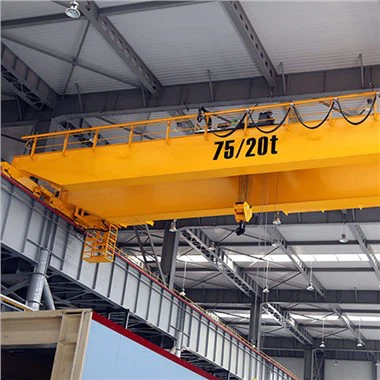 Elektrikli Gezer Köprülü Vinç 125 Ton